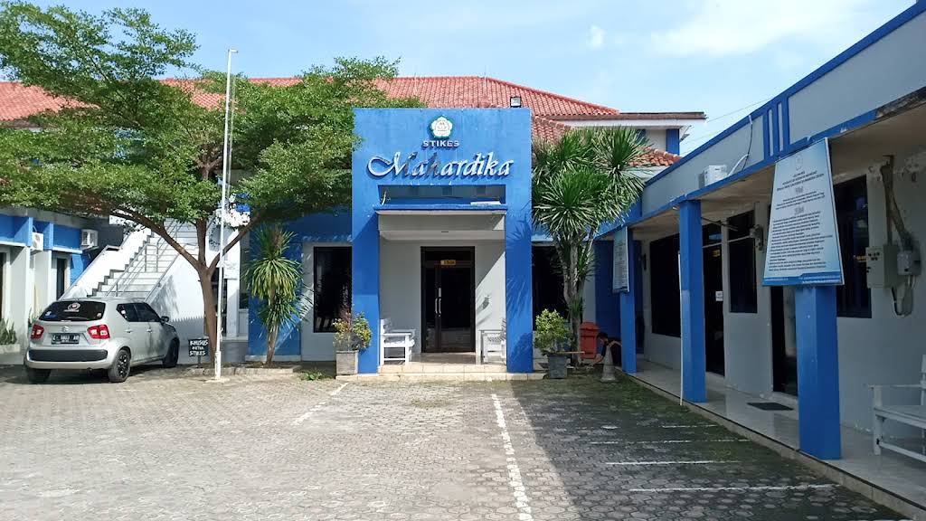 Kampus ITEKES Mahardika 1