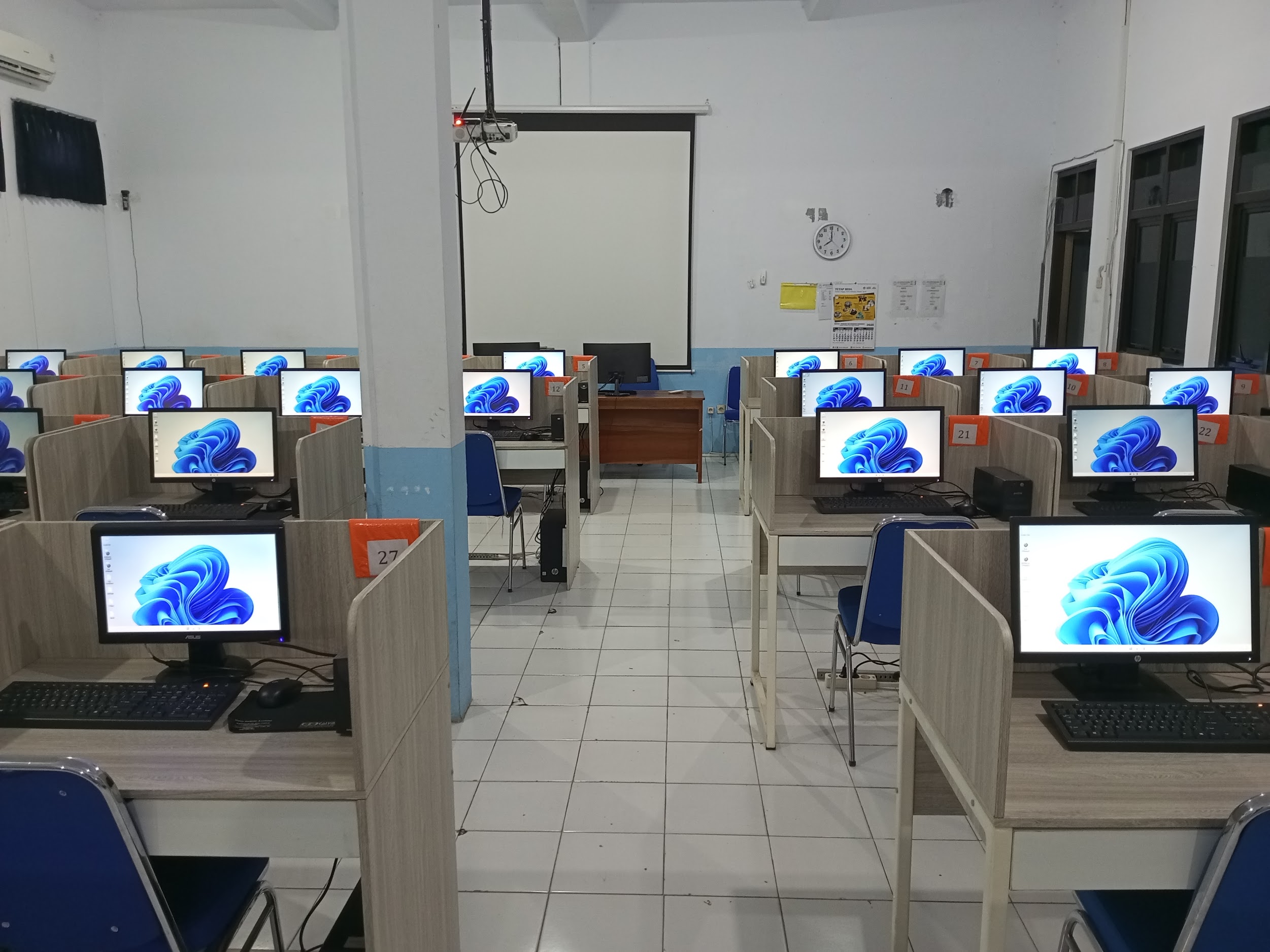 Lab. Komputer
